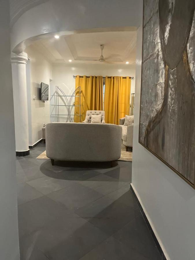 Cozy Penthouse ,Accra Ghana Owuraman エクステリア 写真